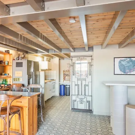 Magnifique Loft Sur La Life Is A Gerendaház *